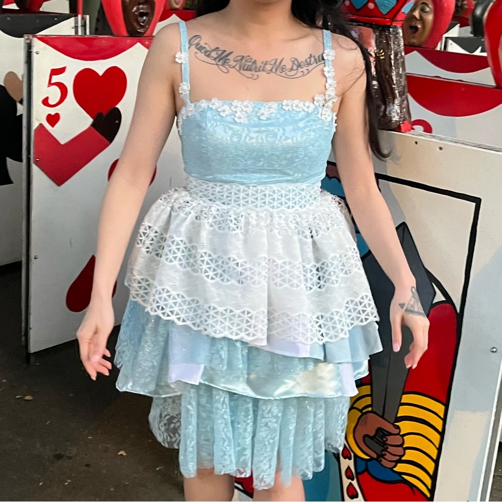 Alice In Wonderland - Light Blue Layered Lace Dress